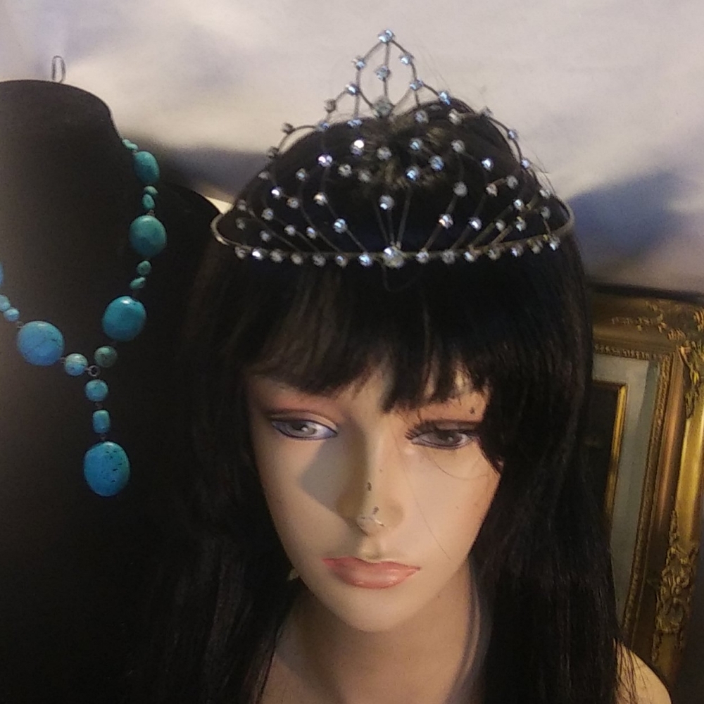 Wig with teaire